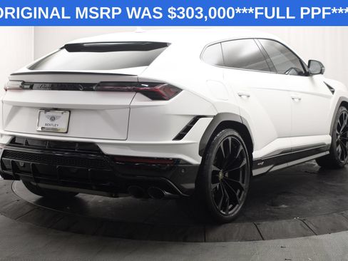 Used 2024 Lamborghini Urus S AWD/4WD image 3