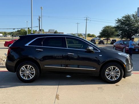 Used 2020 Cadillac XT5 Premium Luxury w/ LPO, Floor Liner Package FWD image 7