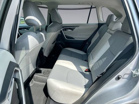 Certified 2023 Toyota RAV4 XLE Premium AWD/4WD image 31