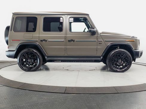Certified 2025 Mercedes-Benz G 580 w/ EQ Technology image 34