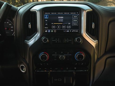 Used 2020 Chevrolet Silverado 1500 LT w/ All-Star Edition image 23