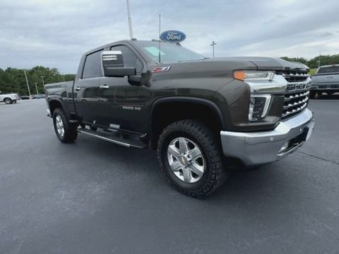 Used 2023 Chevrolet Silverado 2500 LTZ w/ LTZ Plus Package AWD/4WD image 2