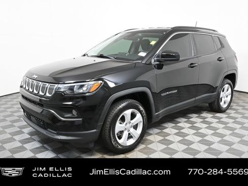 Used 2022 Jeep Compass Latitude w/ Convenience Group image 1