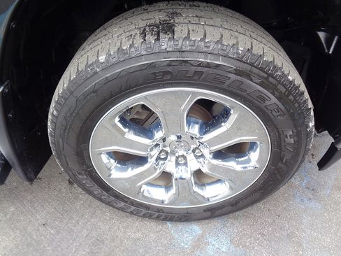 Used 2021 RAM 1500 Big Horn image 12