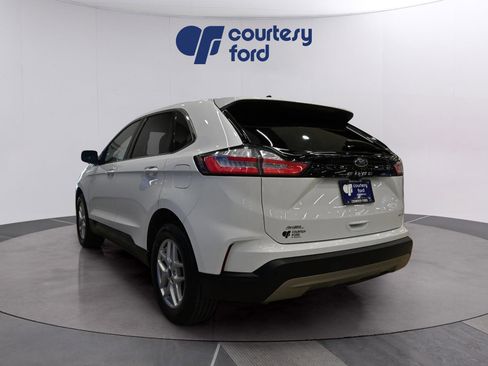 Certified 2023 Ford Edge SEL image 5