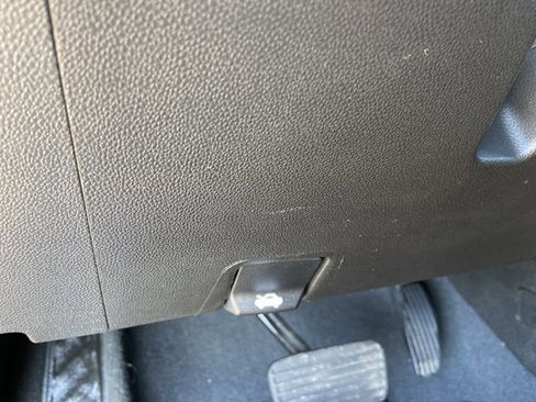 Used 2023 Chevrolet Suburban LT image 48