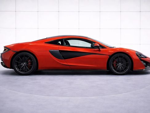 Used 2017 McLaren 570S image 6