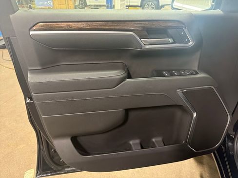 New 2026 GMC Sierra 1500 Elevation image 13