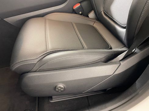 New 2026 Mercedes-Benz GLC 300 4MATIC image 12