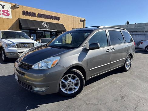 Used 2005 Toyota Sienna image 2