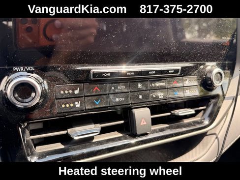 Used 2021 Toyota Highlander Limited FWD image 23