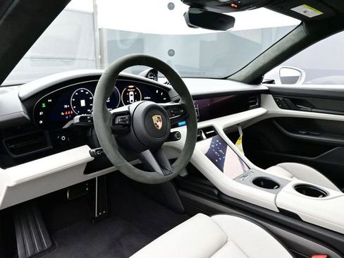 Used 2025 Porsche Taycan GTS image 4