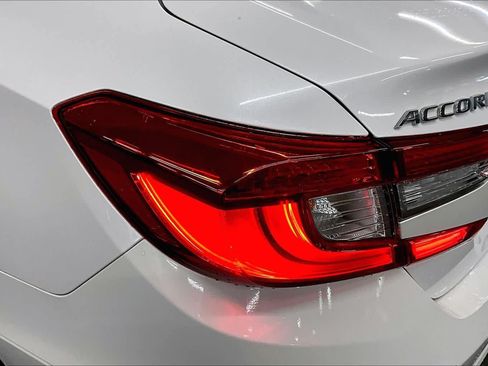 Used 2020 Honda Accord LX image 28