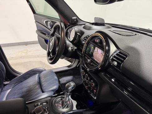 Used 2019 MINI Cooper Clubman S w/ Driver Assistance Package image 58