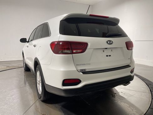 Used 2020 Kia Sorento LX image 5