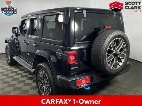 Used 2023 Jeep Wrangler Unlimited Sahara w/ Cold Weather Group AWD/4WD image 6
