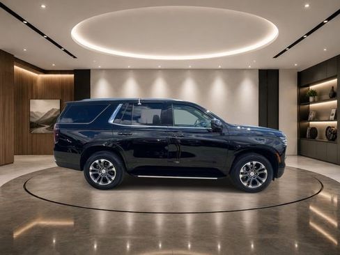 Certified 2025 Chevrolet Tahoe LS w/ LPO, Dark Essentials Package AWD/4WD image 4