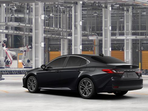 New 2026 Toyota Camry XLE AWD/4WD image 6