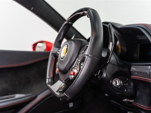 Used 2012 Ferrari 458 Spider RWD image 63
