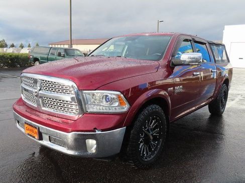 Used 2017 RAM 1500 Laramie image 3