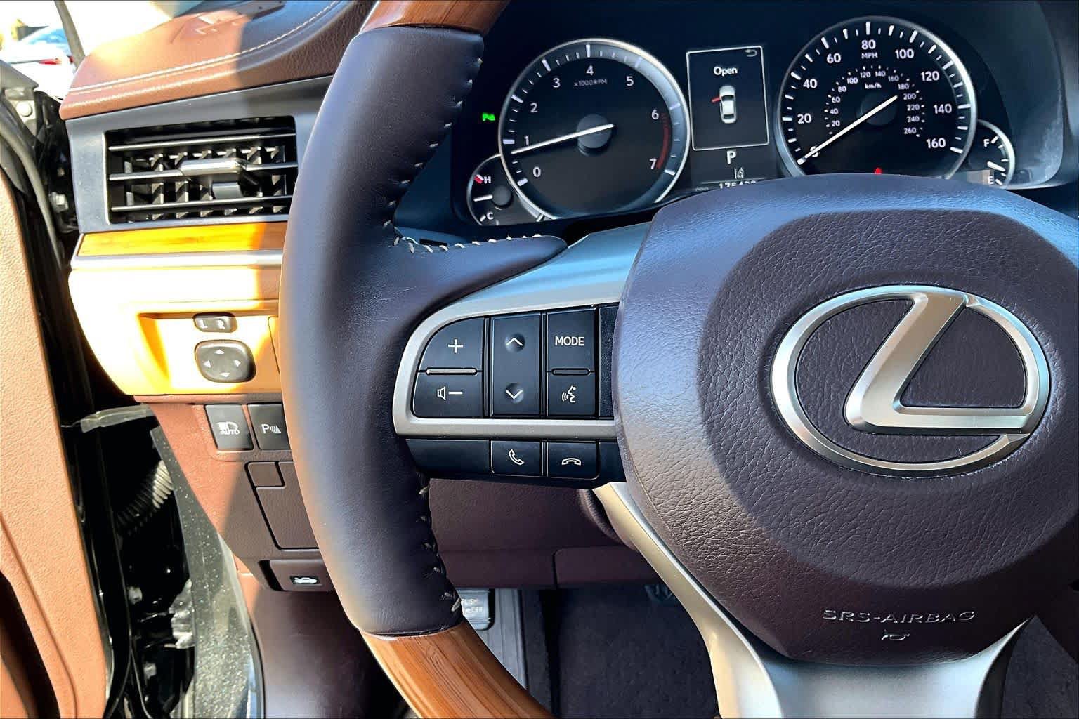 Used 2017 Lexus ES 350 w/ Luxury Package FWD image 22