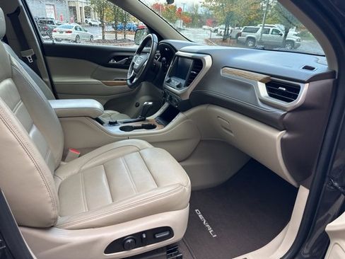 Used 2017 GMC Acadia Denali w/ Technology Package image 31