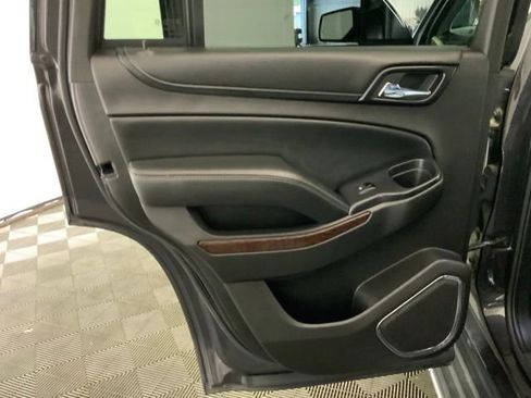 Used 2016 GMC Yukon SLT w/ Open Road Package AWD/4WD image 38