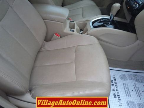 Used 2015 Nissan Rogue SL w/ SL Premium Package image 33