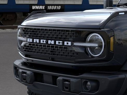 New 2026 Ford Bronco Badlands AWD/4WD image 19