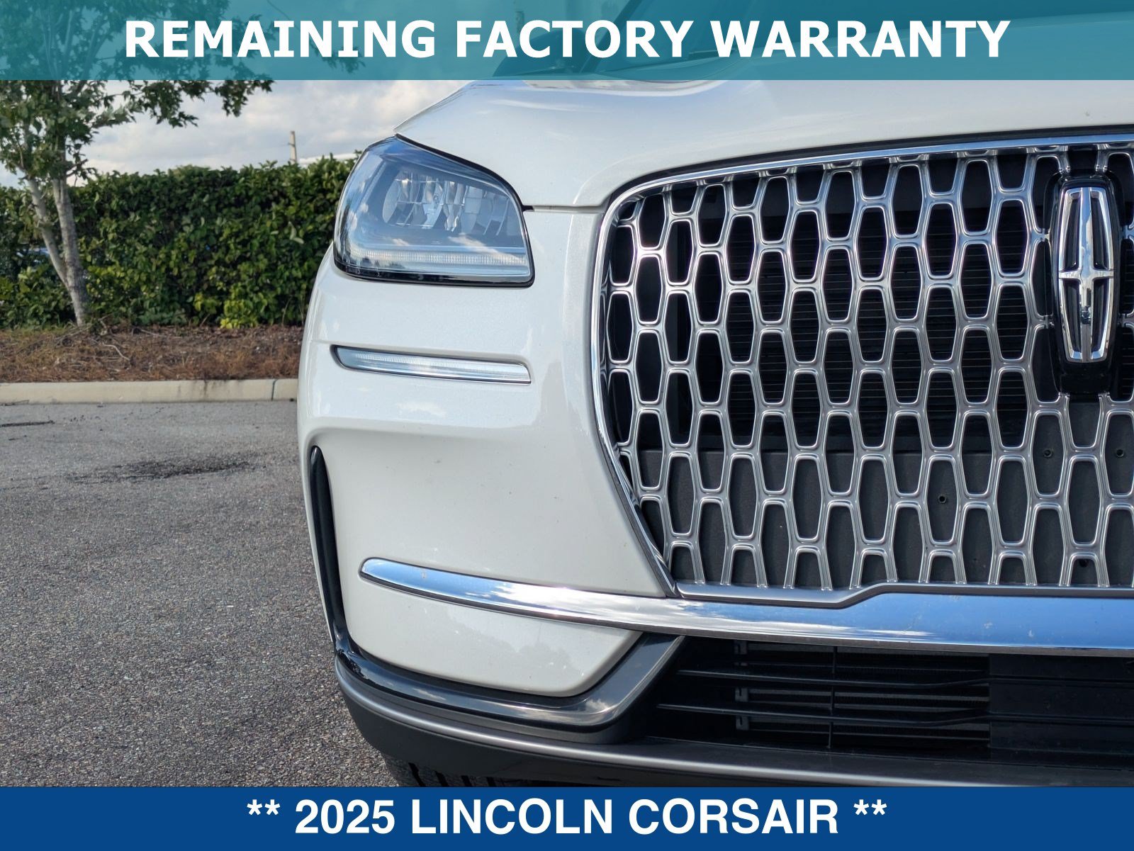 Used 2025 Lincoln Corsair FWD image 10