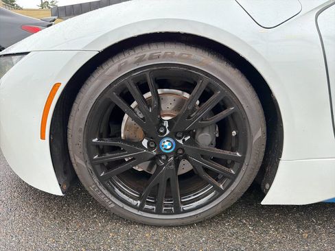 Used 2015 BMW i8 image 14