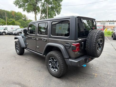 Used 2023 Jeep Wrangler Unlimited Rubicon 4xe w/ Dual Top Group AWD/4WD image 7