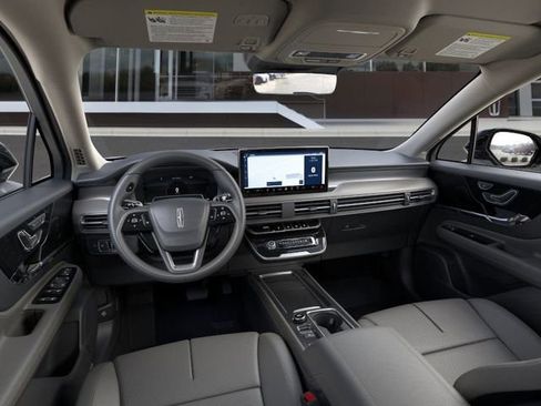 New 2026 Lincoln Corsair Premiere image 10