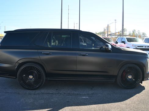 Used 2025 Cadillac Escalade V w/ LPO, Floor Liner Package image 16