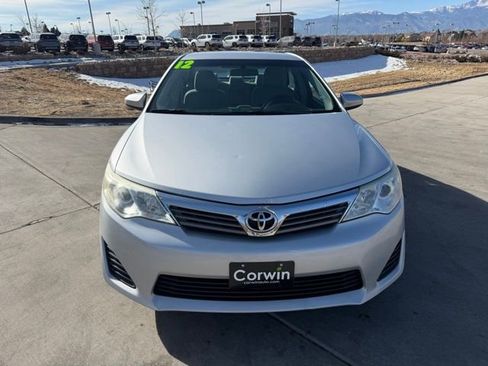 Used 2012 Toyota Camry image 2
