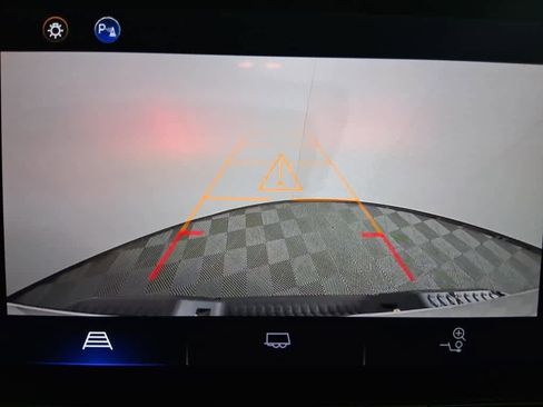 Used 2023 Chevrolet Colorado Trail Boss w/ Safety Package image 44