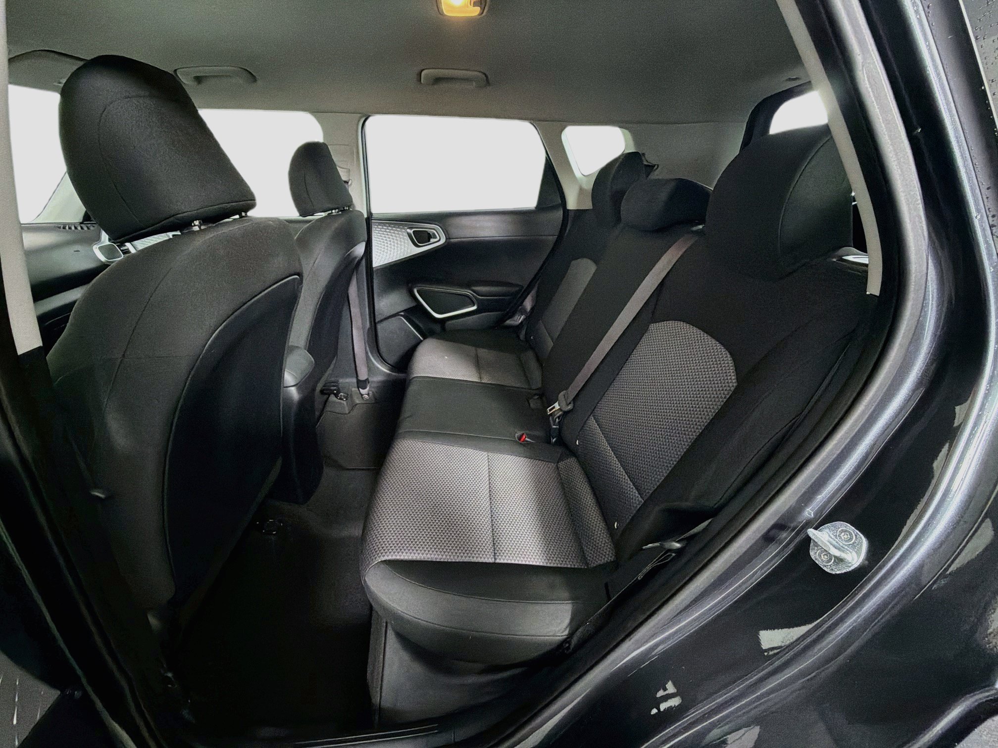 Used 2024 Kia Soul LX w/ Option Group 015 FWD image 27