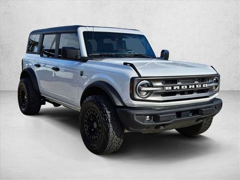Used 2022 Ford Bronco Big Bend image 3