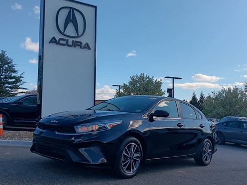 Used 2022 Kia Forte LXS FWD image 1