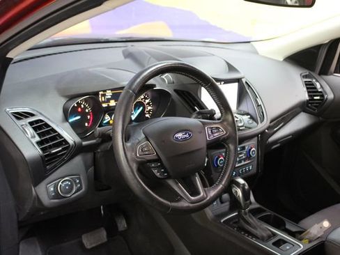 Used 2019 Ford Escape Titanium AWD/4WD image 14