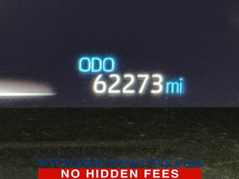 Used 2020 Toyota RAV4 Limited image 22