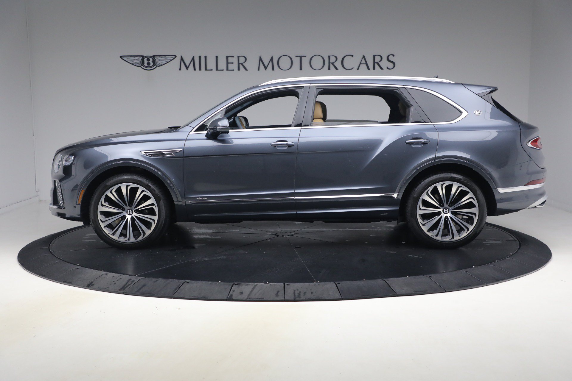 Certified 2026 Bentley Bentayga Extended Wheelbase AWD/4WD image 3