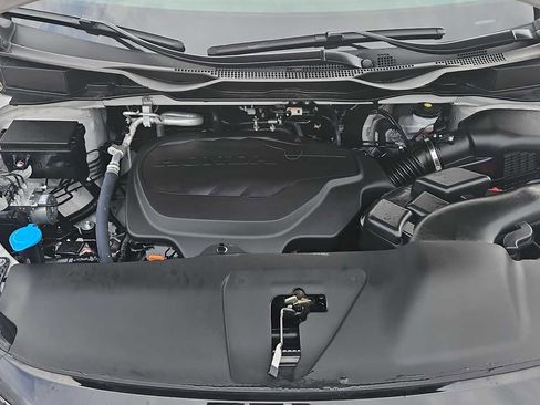 Certified 2025 Honda Odyssey Sport-L image 18