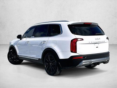 Used 2022 Kia Telluride SX w/ Towing Package FWD image 13