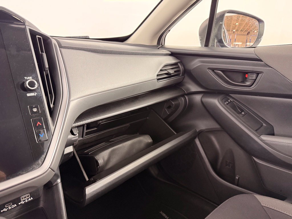 Used 2025 Subaru Crosstrek 2.5i Premium AWD/4WD image 26