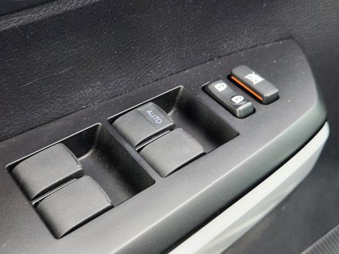 Used 2021 Toyota Tundra SR5 image 17