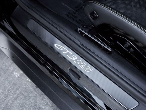 Used 2024 Porsche 911 GT3 RS w/ Weissach Package image 38