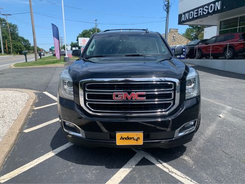 Used 2018 GMC Yukon XL SLT AWD/4WD image 2