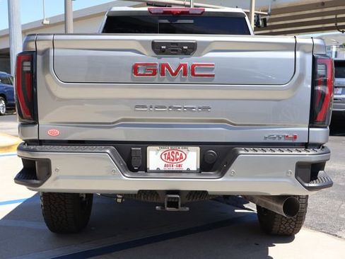 New 2026 GMC Sierra 2500 AT4 w/ AT4 Premium Plus Package image 6