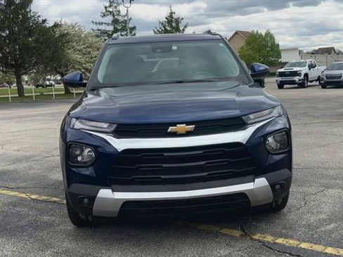 Used 2023 Chevrolet TrailBlazer LT w/ Convenience Package AWD/4WD image 3